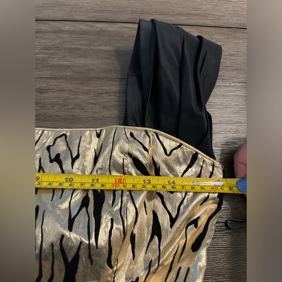 Gold Metallic & Black Party Dress - Size 12 - Picture 11 of 16